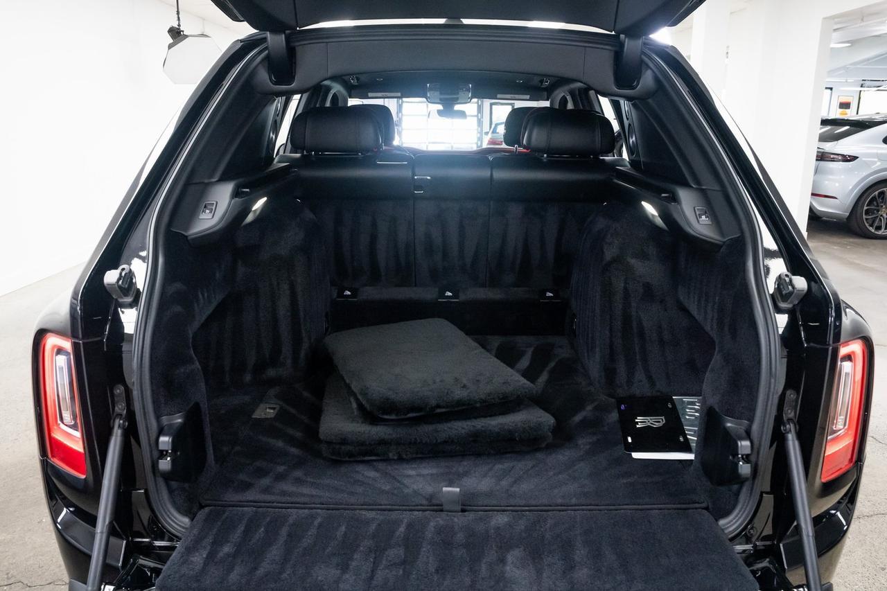 2020 Rolls-Royce Cullinan Base Vented Seats Bespoke Audio Portland OR