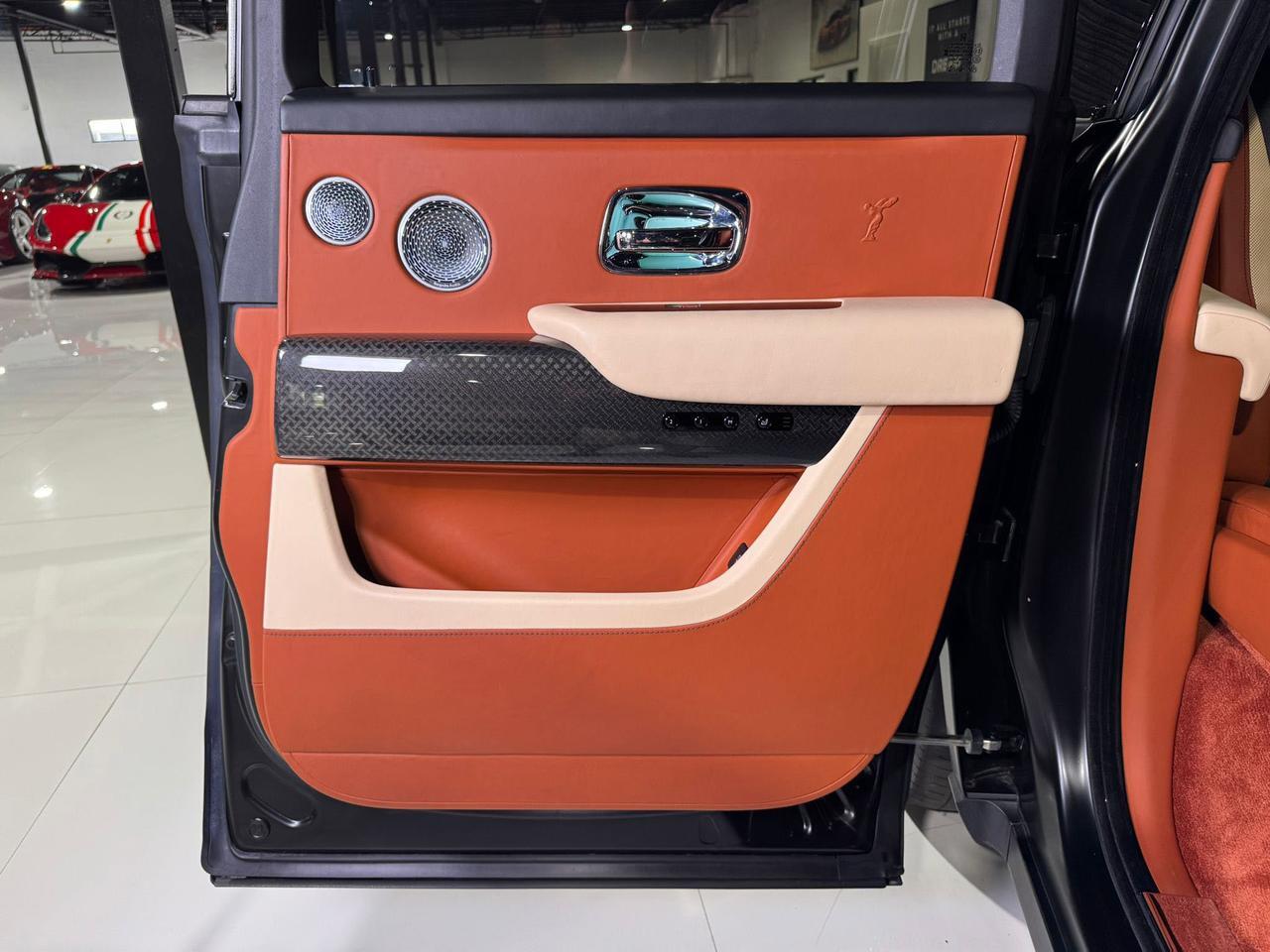 2020 Rolls-Royce Cullinan Black Badge 4-seat configuration, rear fridge, Bespoke audio & MORE!! Fort Lauderdale FL