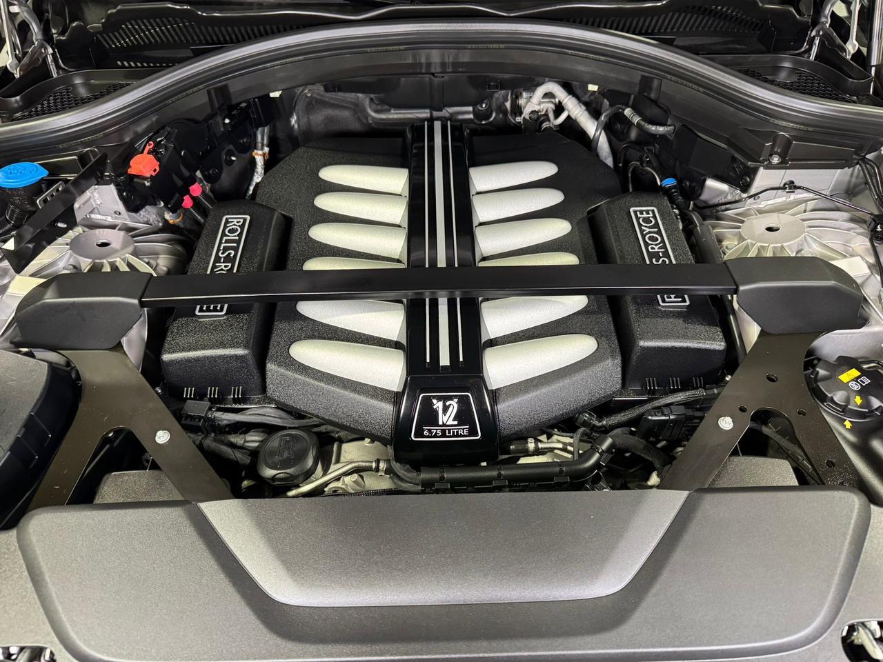 2020 Rolls-Royce Cullinan Black Badge 4-seat configuration, rear fridge, Bespoke audio & MORE!! Fort Lauderdale FL