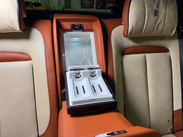 2020 Rolls-Royce Cullinan Black Badge 4-seat configuration, rear fridge, Bespoke audio & MORE!! Fort Lauderdale FL