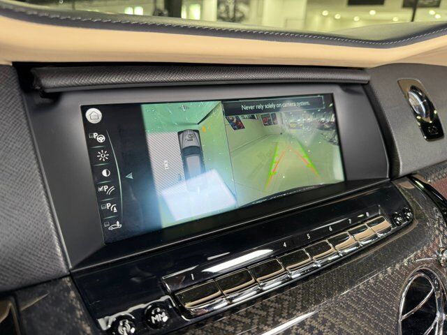 2020 Rolls-Royce Cullinan Black Badge 4-seat configuration, rear fridge, Bespoke audio & MORE!! Fort Lauderdale FL