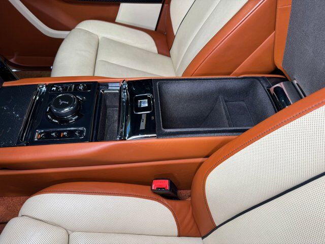 2020 Rolls-Royce Cullinan Black Badge 4-seat configuration, rear fridge, Bespoke audio & MORE!! Fort Lauderdale FL