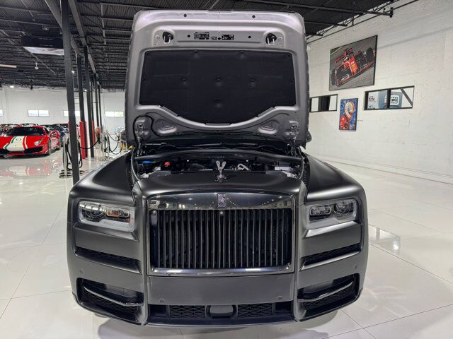 2020 Rolls-Royce Cullinan Black Badge 4-seat configuration, rear fridge, Bespoke audio & MORE!! Fort Lauderdale FL