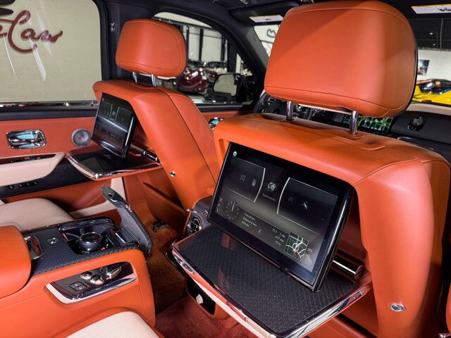 2020 Rolls-Royce Cullinan Black Badge 4-seat configuration, rear fridge, Bespoke audio & MORE!! Fort Lauderdale FL