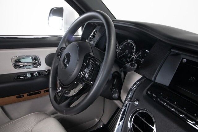 2020 Rolls-Royce Cullinan *WHITE ON WHITE* *STARLIGHT HEADLINER* San Diego CA