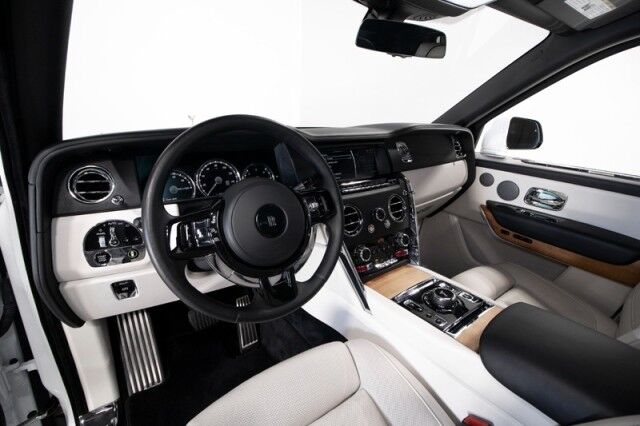 2020 Rolls-Royce Cullinan *WHITE ON WHITE* *STARLIGHT HEADLINER* San Diego CA