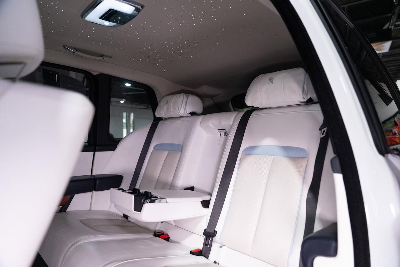 2020 Rolls-Royce Cullinan bespoke interior, shooting star headliner, bookmatched wood trim AND MUCH MORE!!! Fort Lauderdale FL