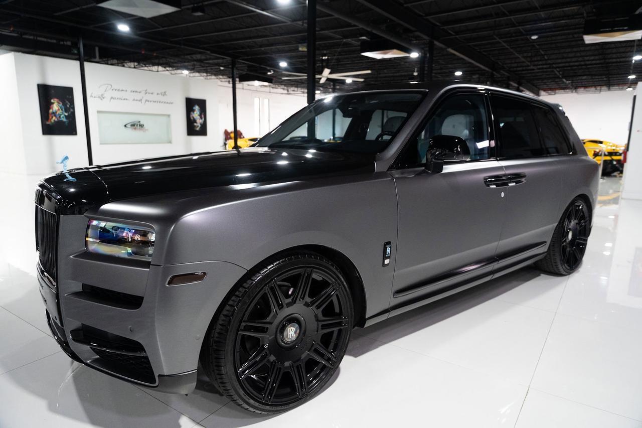 2020 Rolls-Royce Cullinan bespoke interior, shooting star headliner, bookmatched wood trim AND MUCH MORE!!! Fort Lauderdale FL