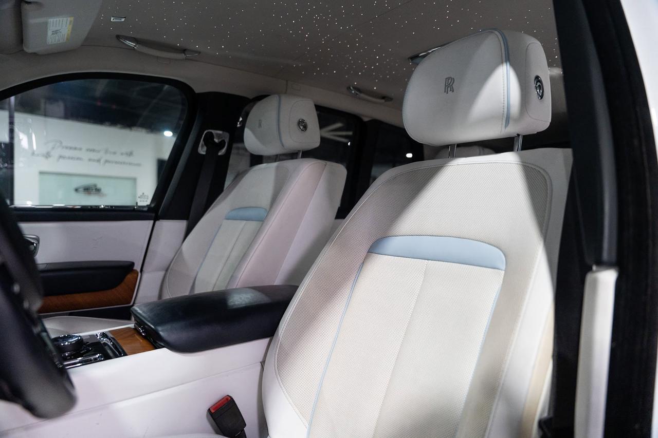 2020 Rolls-Royce Cullinan bespoke interior, shooting star headliner, bookmatched wood trim AND MUCH MORE!!! Fort Lauderdale FL