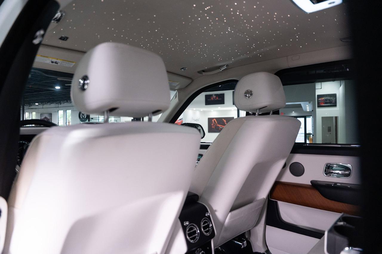2020 Rolls-Royce Cullinan bespoke interior, shooting star headliner, bookmatched wood trim AND MUCH MORE!!! Fort Lauderdale FL