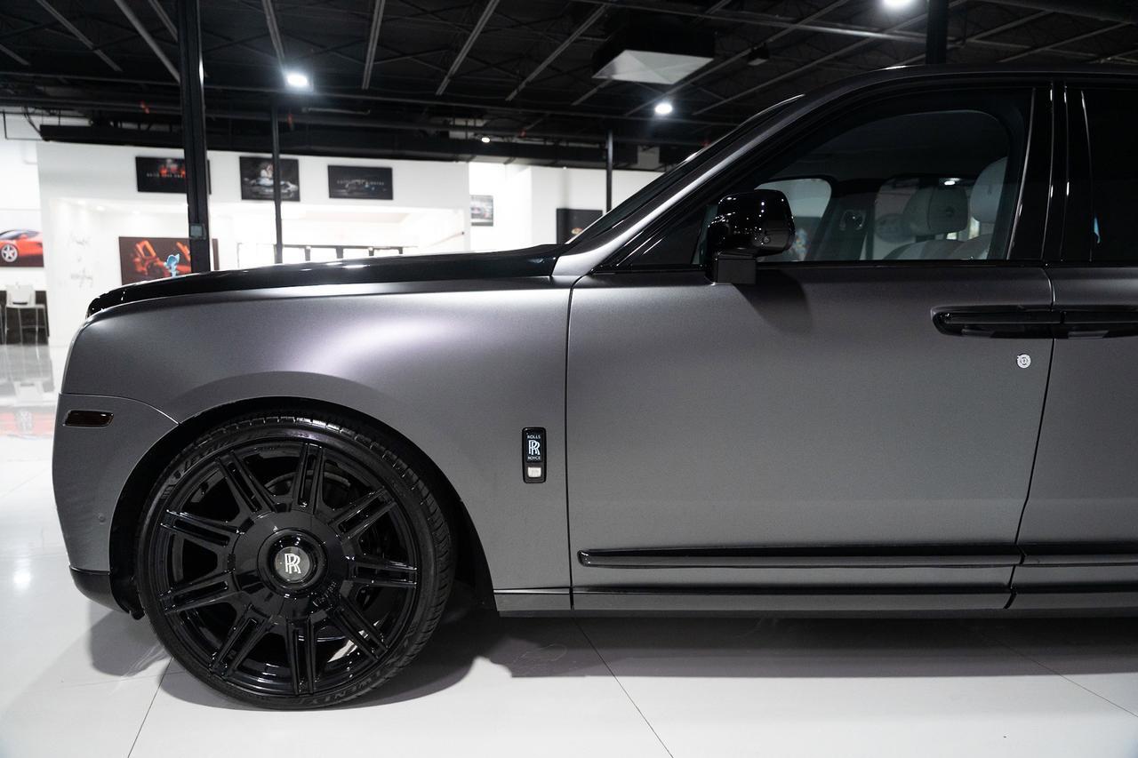 2020 Rolls-Royce Cullinan bespoke interior, shooting star headliner, bookmatched wood trim AND MUCH MORE!!! Fort Lauderdale FL