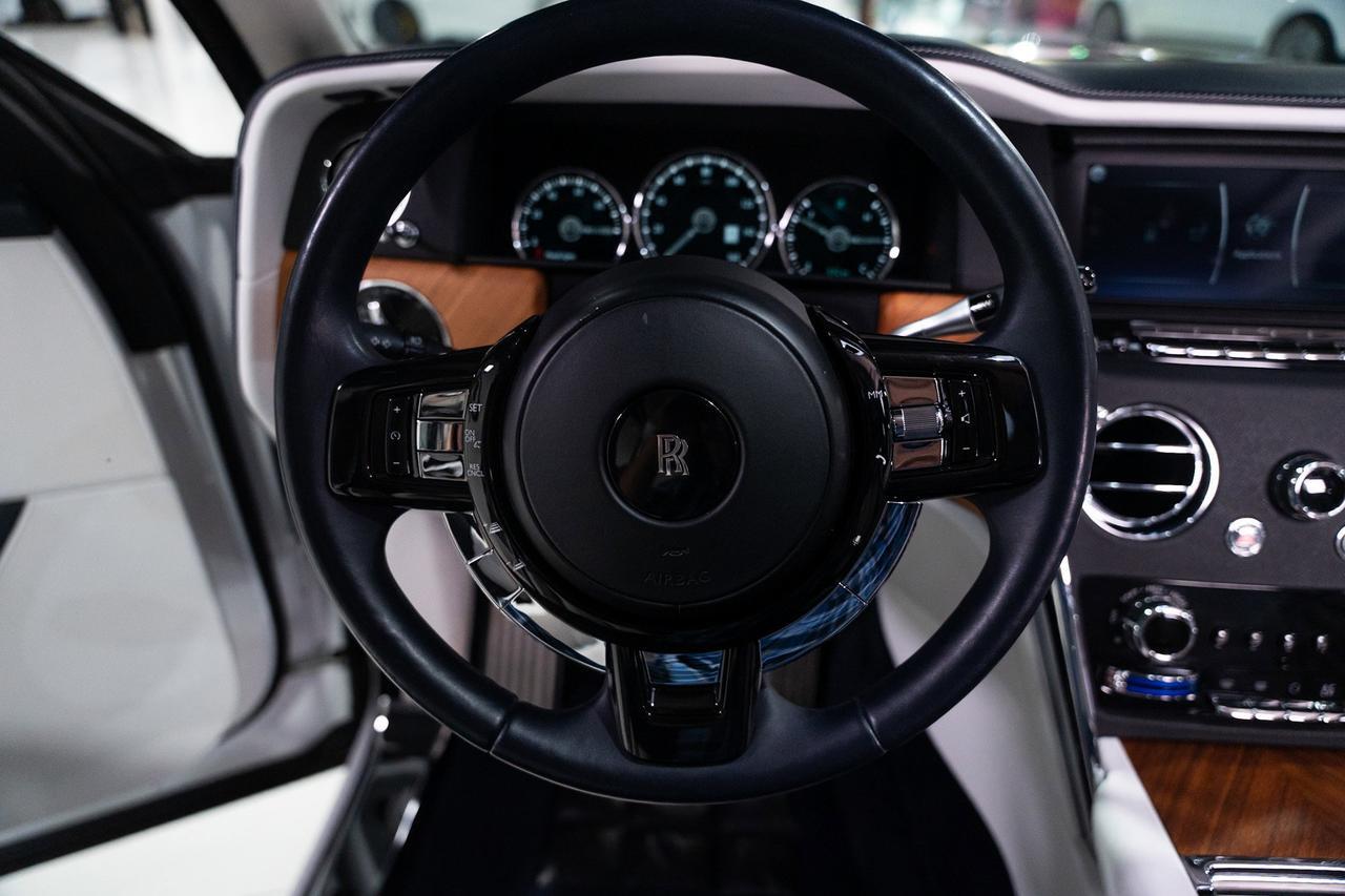 2020 Rolls-Royce Cullinan bespoke interior, shooting star headliner, bookmatched wood trim AND MUCH MORE!!! Fort Lauderdale FL