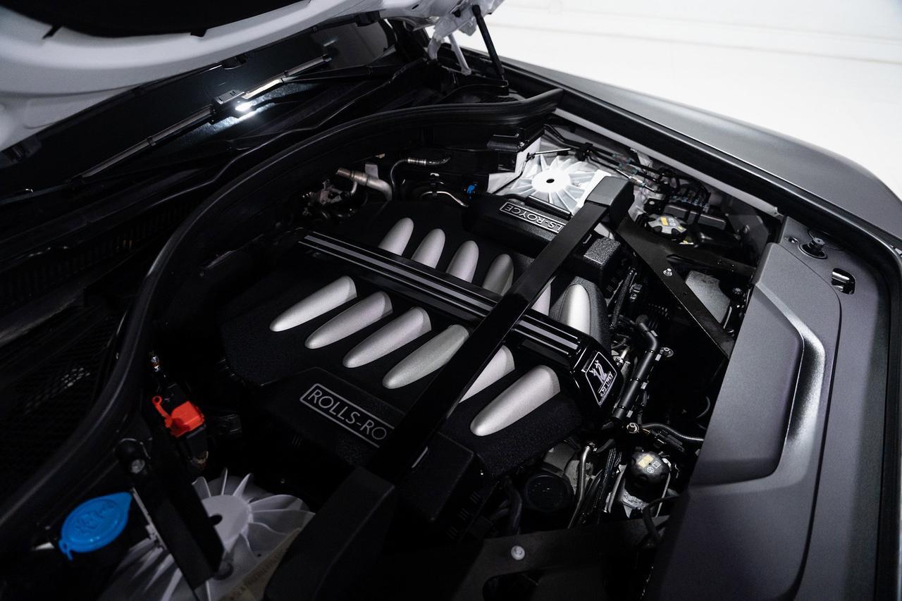 2020 Rolls-Royce Cullinan bespoke interior, shooting star headliner, bookmatched wood trim AND MUCH MORE!!! Fort Lauderdale FL