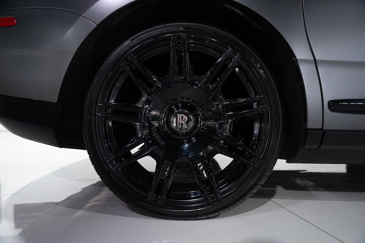 2020 Rolls-Royce Cullinan bespoke interior, shooting star headliner, bookmatched wood trim AND MUCH MORE!!! Fort Lauderdale FL