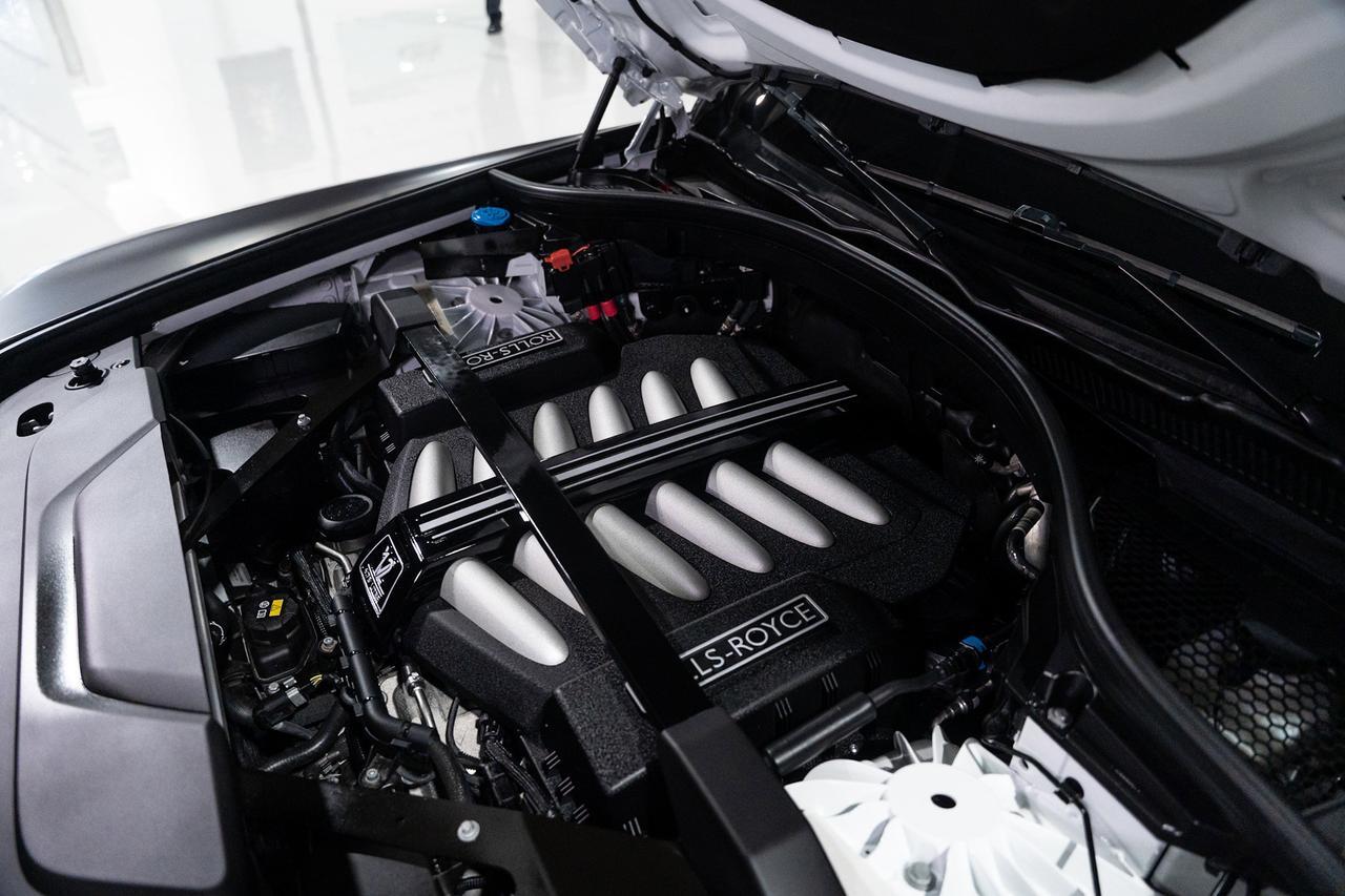 2020 Rolls-Royce Cullinan bespoke interior, shooting star headliner, bookmatched wood trim AND MUCH MORE!!! Fort Lauderdale FL