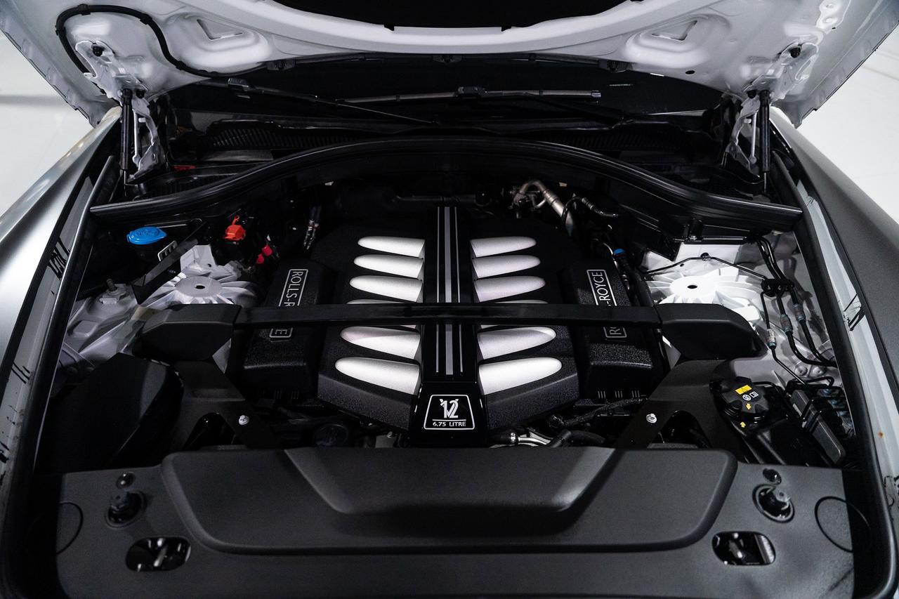 2020 Rolls-Royce Cullinan bespoke interior, shooting star headliner, bookmatched wood trim AND MUCH MORE!!! Fort Lauderdale FL