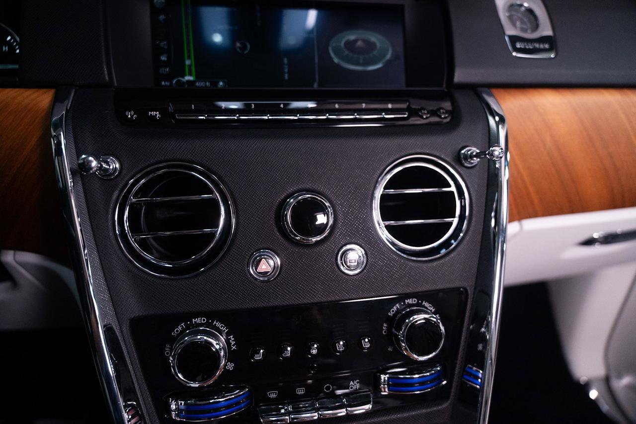 2020 Rolls-Royce Cullinan bespoke interior, shooting star headliner, bookmatched wood trim AND MUCH MORE!!! Fort Lauderdale FL