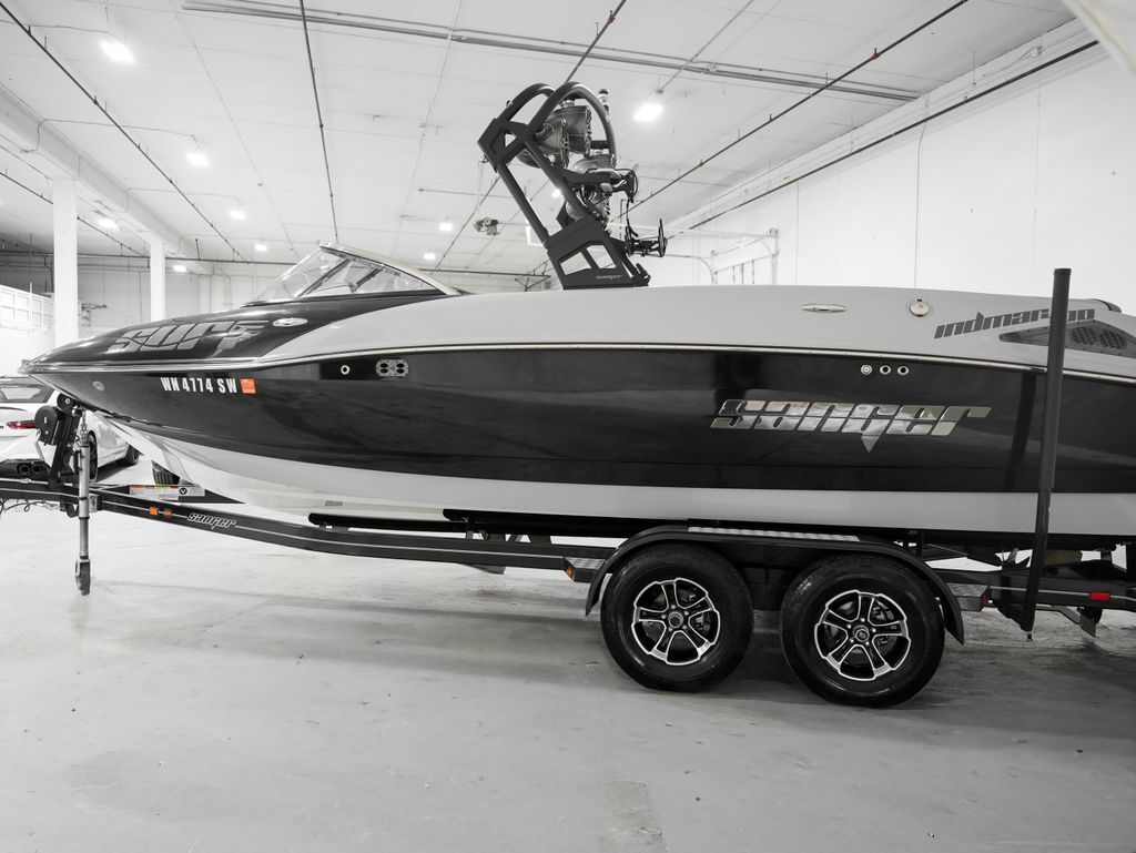 2020 Sanger 231SL Wake Boat