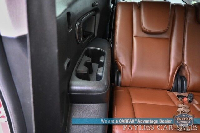 2020 Subaru Ascent Touring / AWD / Heated & Cooled Leather Seats / Heated Steering Wheel / Panoramic Sunroof / NAV / Harman Kardon Speakers / Blind Spot Alert / Apple CarPlay & Android Auto / 3rd Row / Seats 7 / 1-Owner Anchorage AK