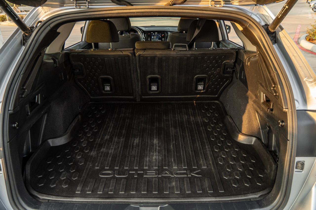 2020 Subaru Outback Premium  Selma TX