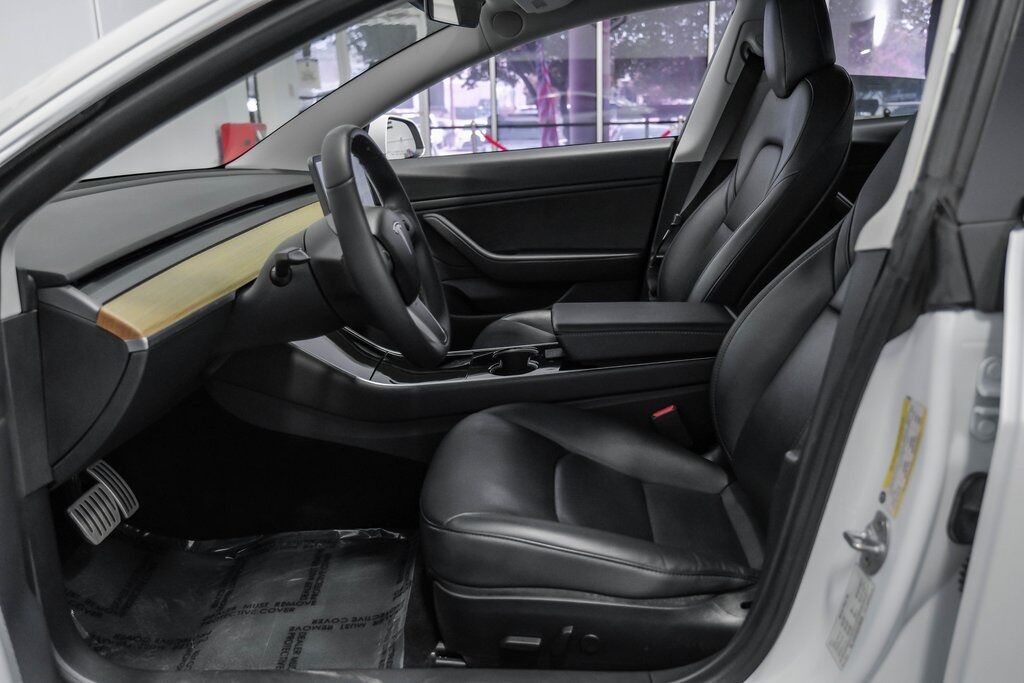 2020 Tesla Model 3 Performance photo 3