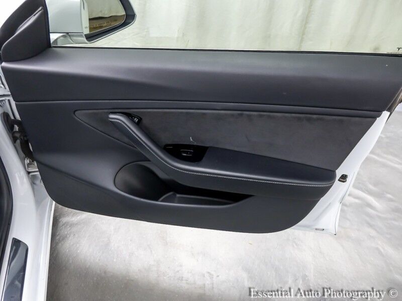 2020 Tesla Model 3 Performance PRICE INCLUDES THE $4000 ILLINOIS EV TAX CREDIT Willowbrook IL