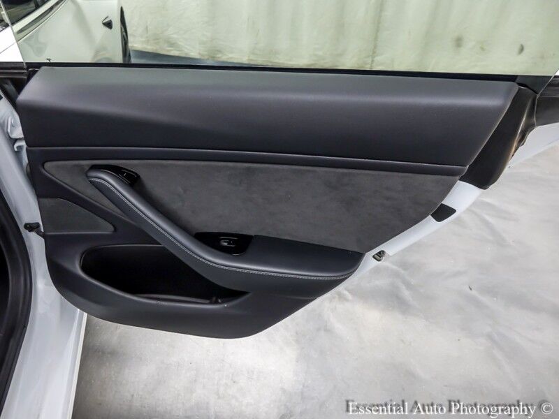 2020 Tesla Model 3 Performance PRICE INCLUDES THE $4000 ILLINOIS EV TAX CREDIT Willowbrook IL