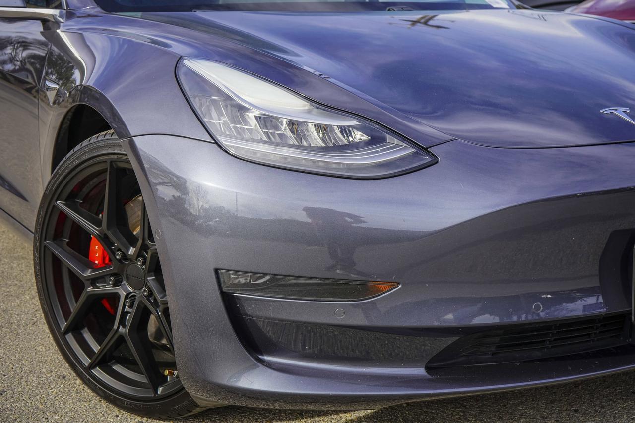 2020 Tesla Model 3 Performance