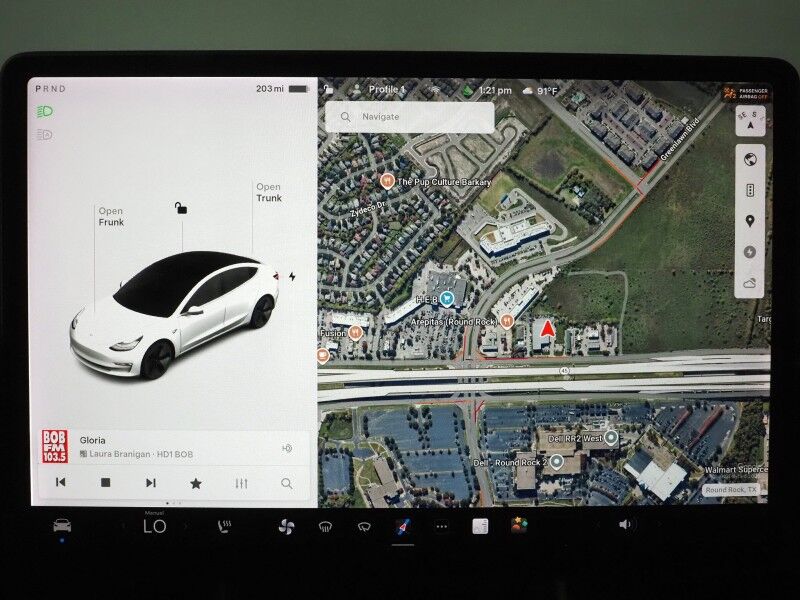 2020 Tesla Model 3 Standard Range Plus *AUTOPILOT, NAVIGATION, SAFETY ALERTS, ADAPTIVE CRUISE, SURROUND VIEW CAMERAS, PANORAMA GLASS ROOF, HEATED SEATS, 18 INCH WHEELS, BLUETOOTH Round Rock TX