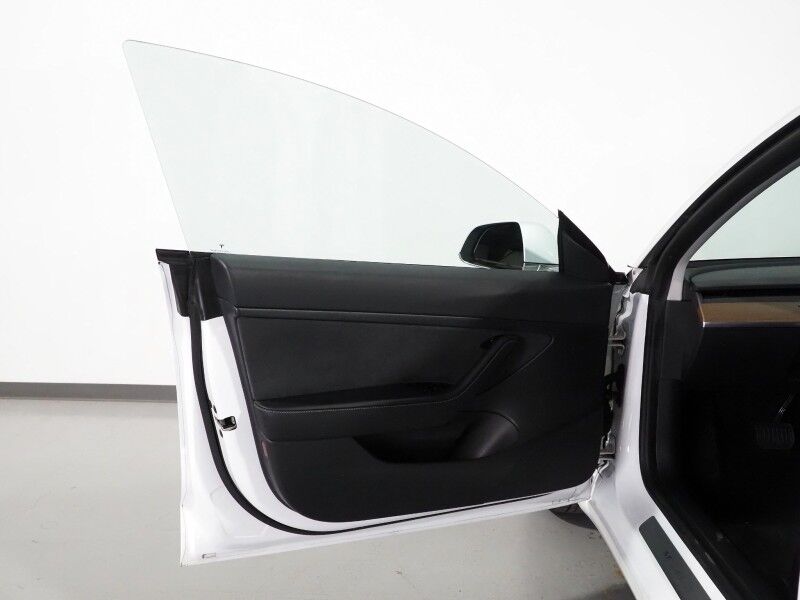 2020 Tesla Model 3 Standard Range Plus *AUTOPILOT, NAVIGATION, SAFETY ALERTS, ADAPTIVE CRUISE, SURROUND VIEW CAMERAS, PANORAMA GLASS ROOF, HEATED SEATS, 18 INCH WHEELS, BLUETOOTH Round Rock TX