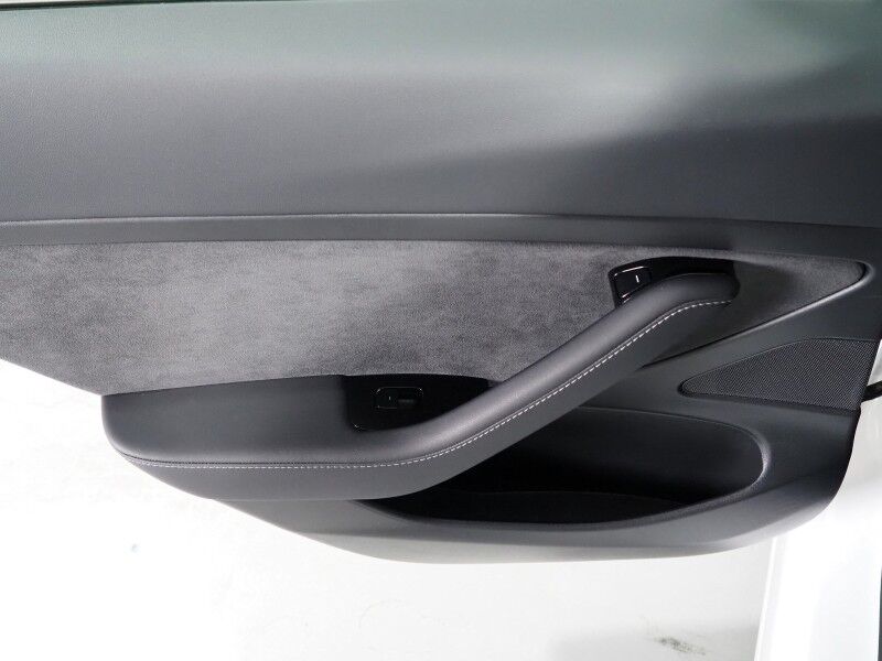 2020 Tesla Model 3 Standard Range Plus *AUTOPILOT, NAVIGATION, SAFETY ALERTS, ADAPTIVE CRUISE, SURROUND VIEW CAMERAS, PANORAMA GLASS ROOF, HEATED SEATS, 18 INCH WHEELS, BLUETOOTH Round Rock TX