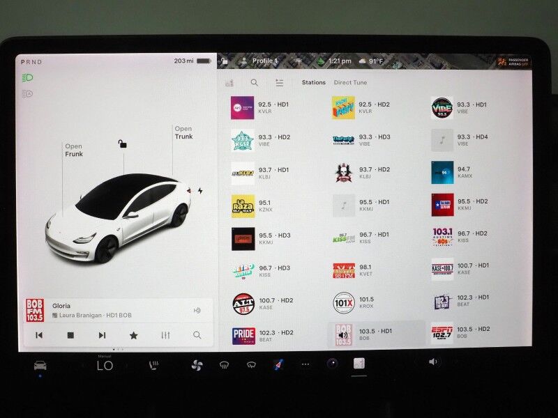 2020 Tesla Model 3 Standard Range Plus *AUTOPILOT, NAVIGATION, SAFETY ALERTS, ADAPTIVE CRUISE, SURROUND VIEW CAMERAS, PANORAMA GLASS ROOF, HEATED SEATS, 18 INCH WHEELS, BLUETOOTH Round Rock TX