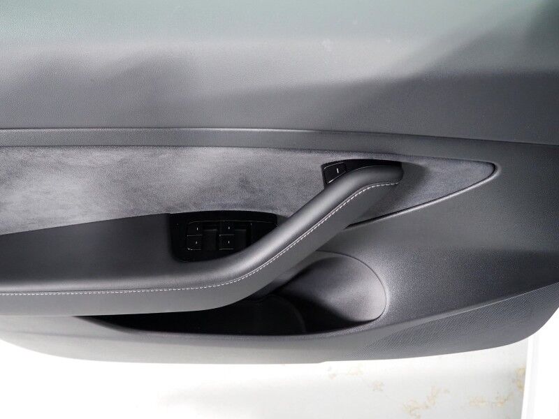 2020 Tesla Model 3 Standard Range Plus *AUTOPILOT, NAVIGATION, SAFETY ALERTS, ADAPTIVE CRUISE, SURROUND VIEW CAMERAS, PANORAMA GLASS ROOF, HEATED SEATS, 18 INCH WHEELS, BLUETOOTH Round Rock TX