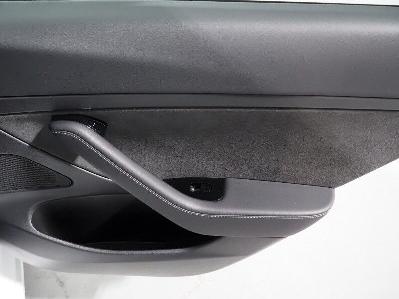 2020 Tesla Model 3 Standard Range Plus *AUTOPILOT, NAVIGATION, SAFETY ALERTS, ADAPTIVE CRUISE, SURROUND VIEW CAMERAS, PANORAMA GLASS ROOF, HEATED SEATS, 18 INCH WHEELS, BLUETOOTH Round Rock TX