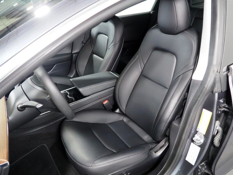 2020 Tesla Model 3 Standard Range Plus *AUTOPILOT, NAVIGATION, SAFETY ALERTS, ADAPTIVE CRUISE, SURROUND VIEW CAMERAS, PANORAMA GLASS ROOF, HEATED SEATS, 18 INCH WHEELS, BLUETOOTH Round Rock TX