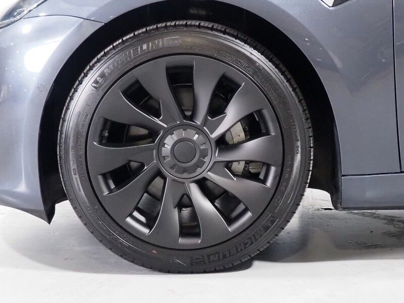 2020 Tesla Model 3 Standard Range Plus *AUTOPILOT, NAVIGATION, SAFETY ALERTS, ADAPTIVE CRUISE, SURROUND VIEW CAMERAS, PANORAMA GLASS ROOF, HEATED SEATS, 18 INCH WHEELS, BLUETOOTH Round Rock TX