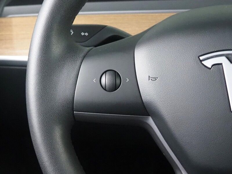 2020 Tesla Model 3 Standard Range Plus *AUTOPILOT, NAVIGATION, SAFETY ALERTS, ADAPTIVE CRUISE, SURROUND VIEW CAMERAS, PANORAMA GLASS ROOF, HEATED SEATS, 18 INCH WHEELS, BLUETOOTH Round Rock TX