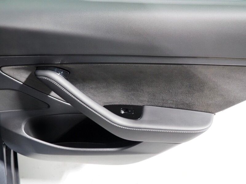 2020 Tesla Model 3 Standard Range Plus *AUTOPILOT, NAVIGATION, SAFETY ALERTS, ADAPTIVE CRUISE, SURROUND VIEW CAMERAS, PANORAMA GLASS ROOF, HEATED SEATS, 18 INCH WHEELS, BLUETOOTH Round Rock TX