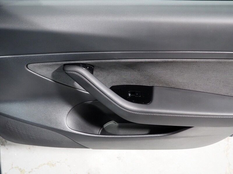 2020 Tesla Model 3 Standard Range Plus *AUTOPILOT, NAVIGATION, SAFETY ALERTS, ADAPTIVE CRUISE, SURROUND VIEW CAMERAS, PANORAMA GLASS ROOF, HEATED SEATS, 18 INCH WHEELS, BLUETOOTH Round Rock TX