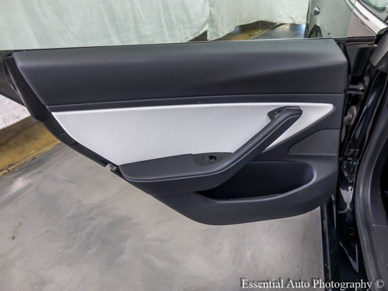 2020 Tesla Model 3 Standard Range Plus PRICE INCLUDES THE $4000 FED EV TAX CREDIT Willowbrook IL