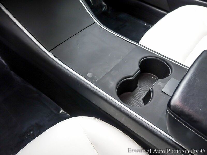 2020 Tesla Model 3 Standard Range Plus PRICE INCLUDES THE $4000 FED EV TAX CREDIT Willowbrook IL