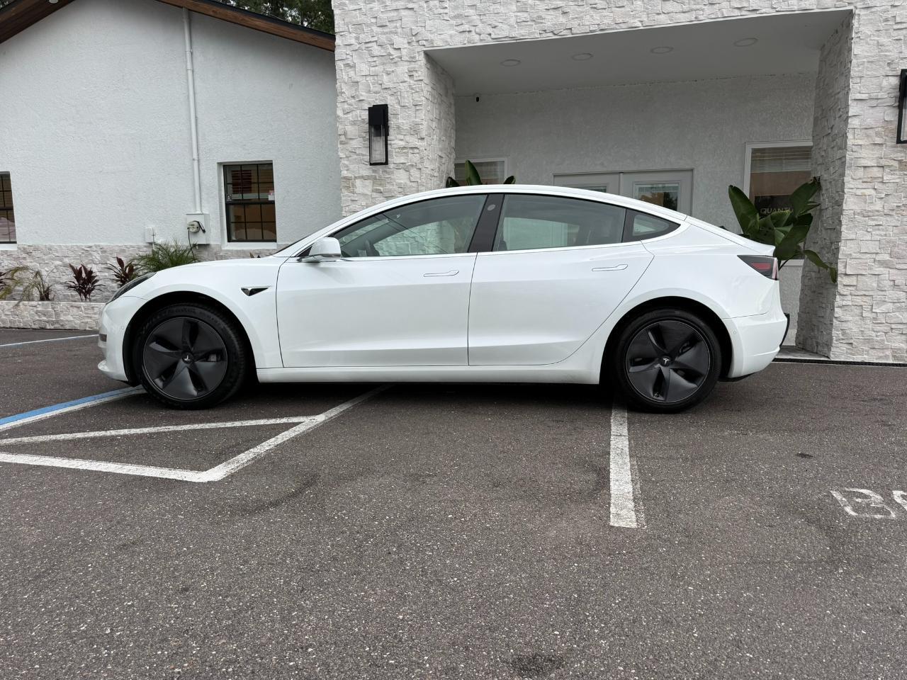 2020 Tesla Model 3 Standard Range Plus RWD
