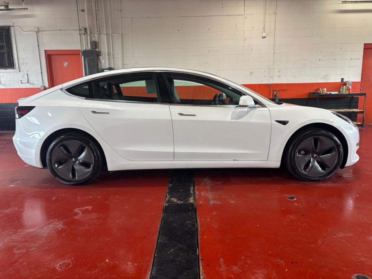 2020 Tesla Model 3 Standard Range Plus Rear-Wheel Drive
