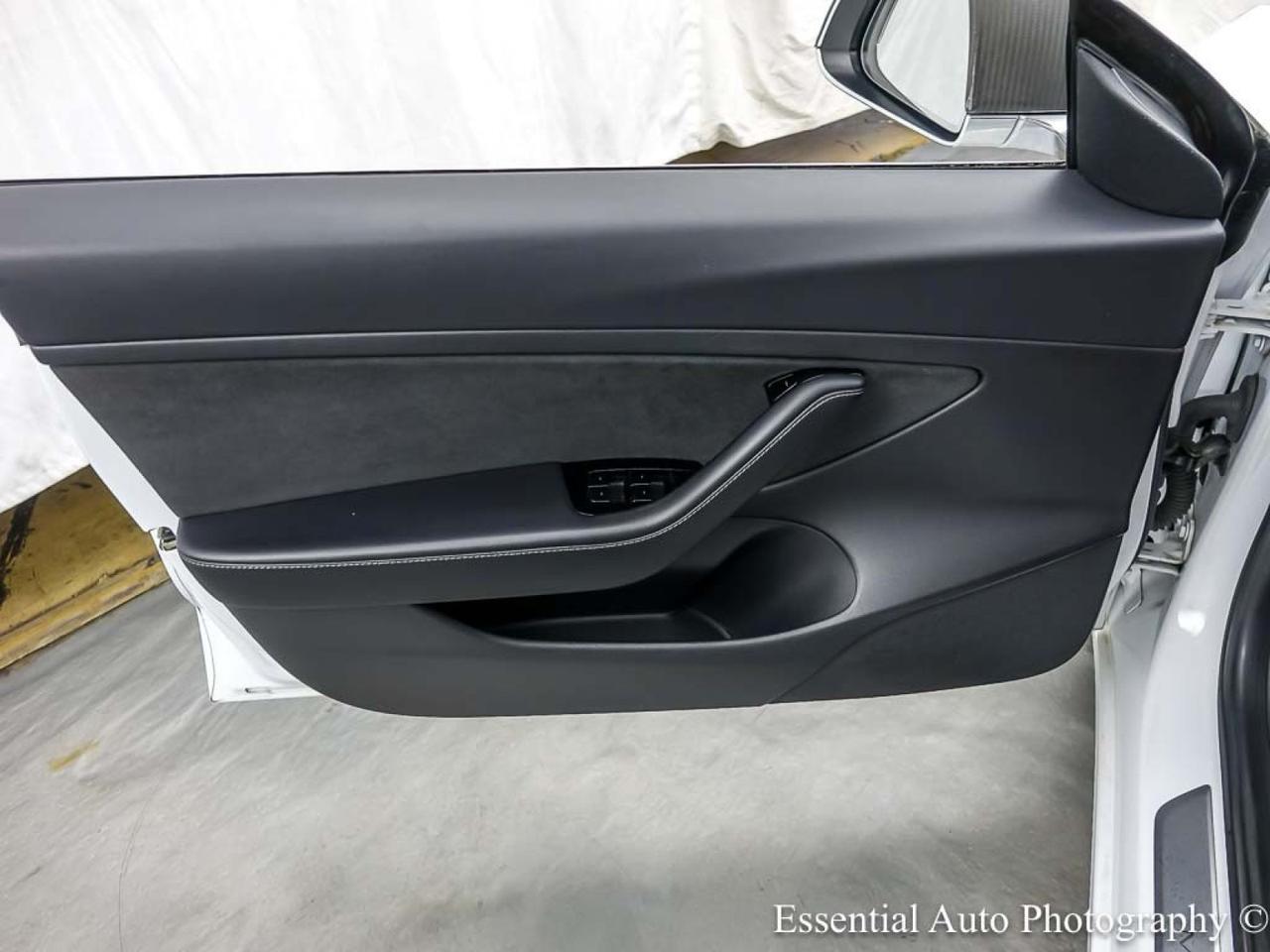 2020 Tesla Model 3 Standard Range Plus Willowbrook IL