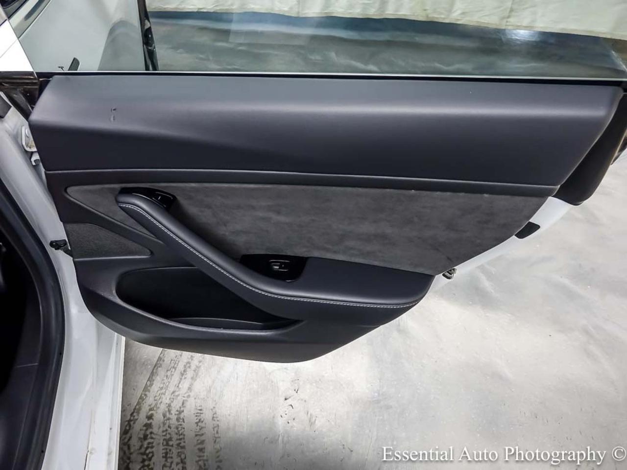 2020 Tesla Model 3 Standard Range Plus Willowbrook IL