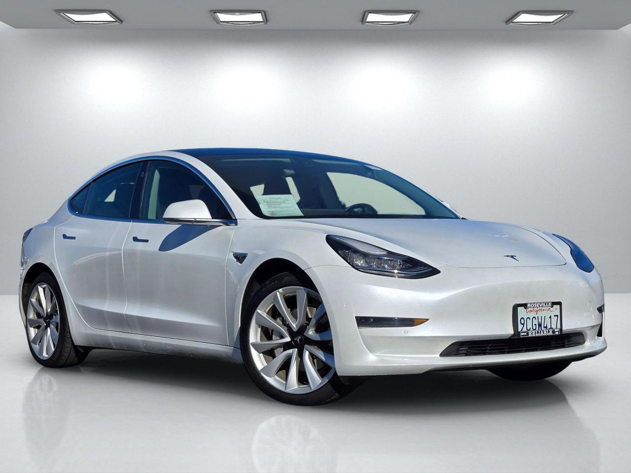 2020 Tesla Model 3 Standard Range