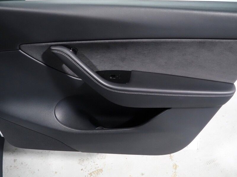 2020 Tesla Model Y Long Range AWD *FULL SELF-DRIVING ENABLED, TRAFFIC AWARE CRUISE CONTROL, NAVIGATION, SURROUND VIEW CAMERAS, PANORAMA GLASS ROOF, HEATED SEATS, BLUETOOTH PHONE & AUDIO Round Rock TX
