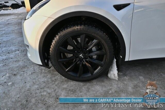 2020 Tesla Model Y Long Range / AWD / Full Self Driving Pkg / Acceleration Boost Pkg / Power & Heated Leather Seats / Heated Steering Wheel / NAV / Fixed Glass Roof / Lane Departure & Blind Spot Alert / Tow Pkg / 1-Owner Anchorage AK