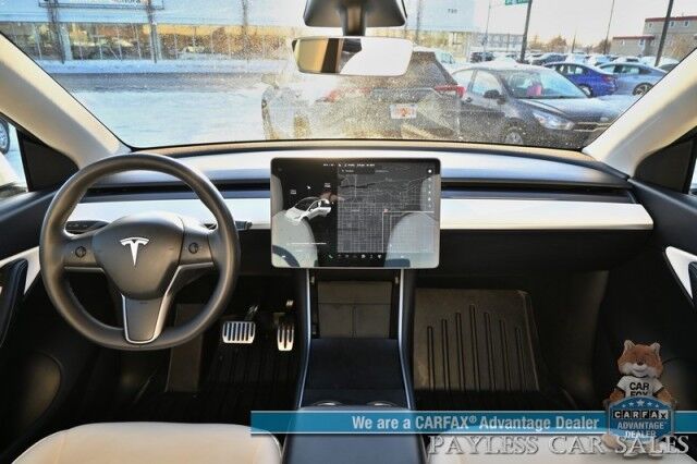 2020 Tesla Model Y Long Range / AWD / Full Self Driving Pkg / Acceleration Boost Pkg / Power & Heated Leather Seats / Heated Steering Wheel / NAV / Fixed Glass Roof / Lane Departure & Blind Spot Alert / Tow Pkg / 1-Owner Anchorage AK