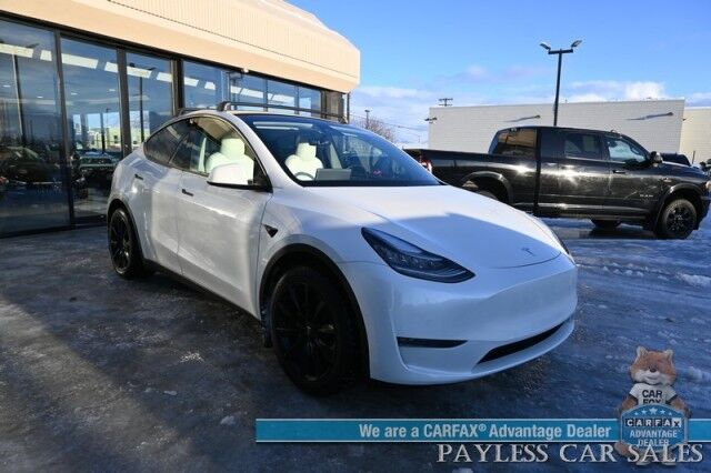 2020 Tesla Model Y Long Range / AWD / Full Self Driving Pkg / Acceleration Boost Pkg / Power & Heated Leather Seats / Heated Steering Wheel / NAV / Fixed Glass Roof / Lane Departure & Blind Spot Alert / Tow Pkg / 1-Owner Anchorage AK